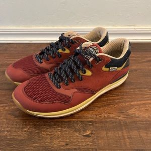 Lems Trailhead hiking sneaker, men’s size 9